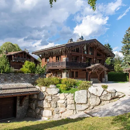 Crystal Chalet *
