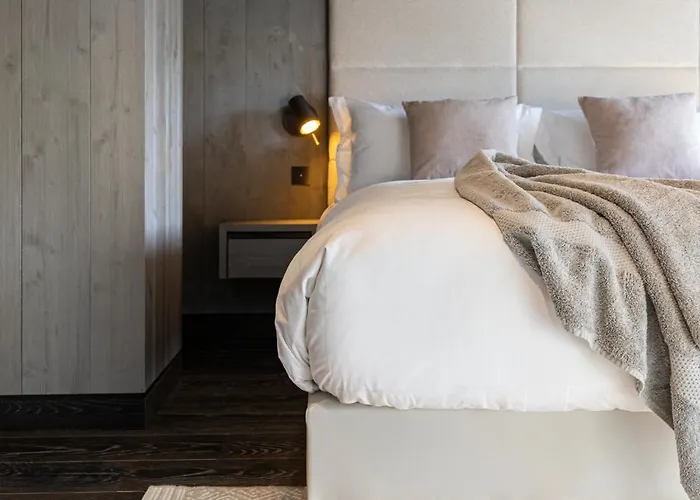 木屋 Crystal 梅杰夫